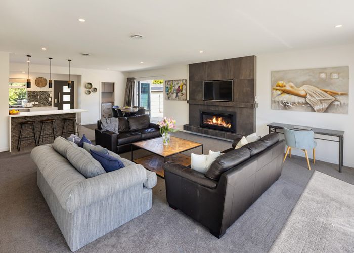  at 96 Albert Street, Hamilton East, Hamilton