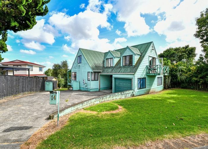  at 14 Redoubt Road, Goodwood Heights, Auckland