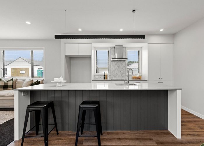  at 9 George Yee Place, Taradale, Napier