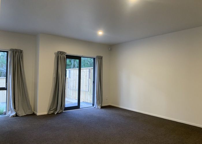  at 17 Sun Place, Henderson, Auckland