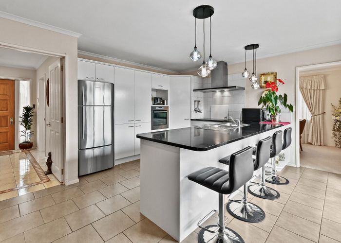  at 15 Trossach Place, Wattle Downs, Auckland