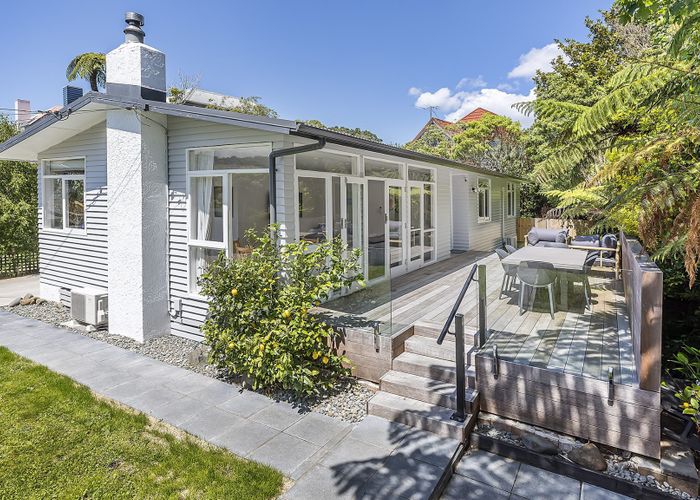  at 8 Agra Crescent, Khandallah, Wellington