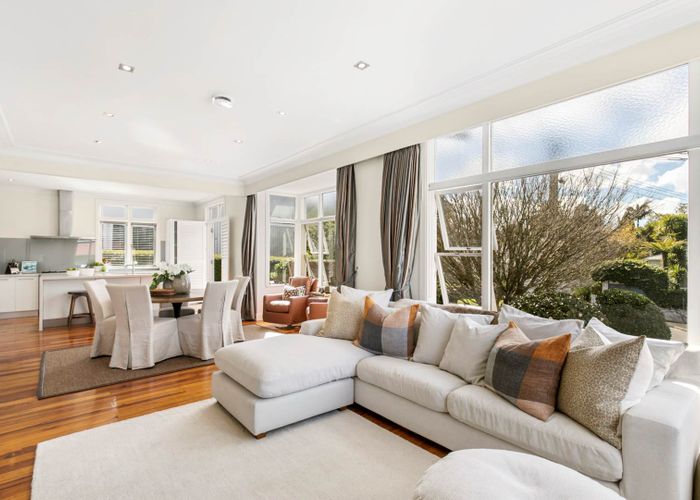  at 42A Tawera Road, Greenlane, Auckland
