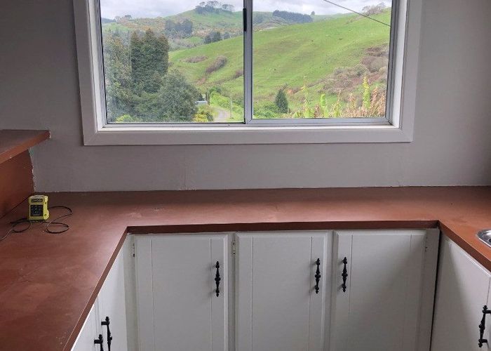  at 12 Robert Avenue, Pukemiro