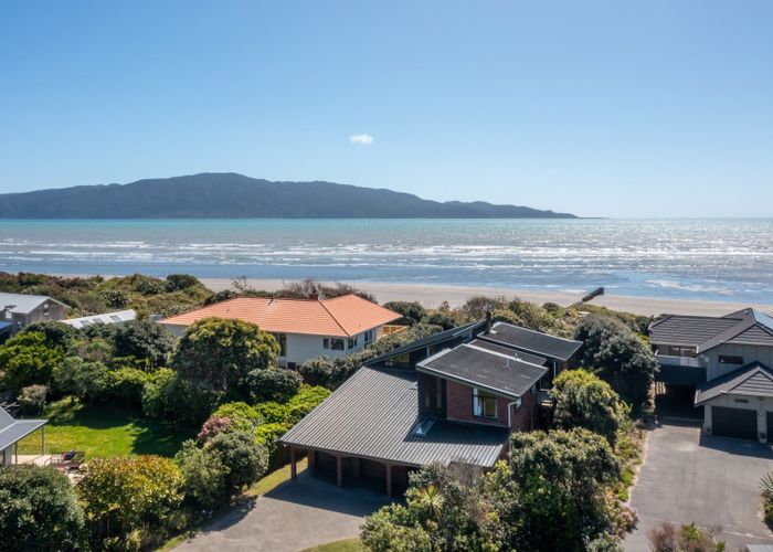  at 10 Nuhaka Place, Paraparaumu Beach, Paraparaumu