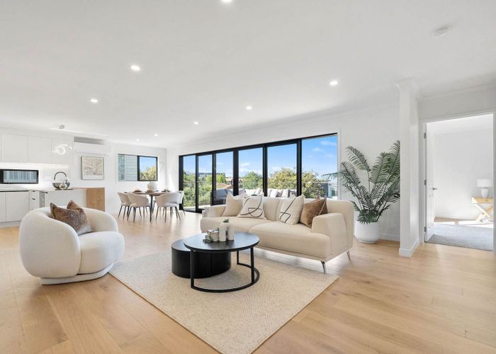  at 20 Baulcomb Parade, Windsor Park, North Shore City, Auckland