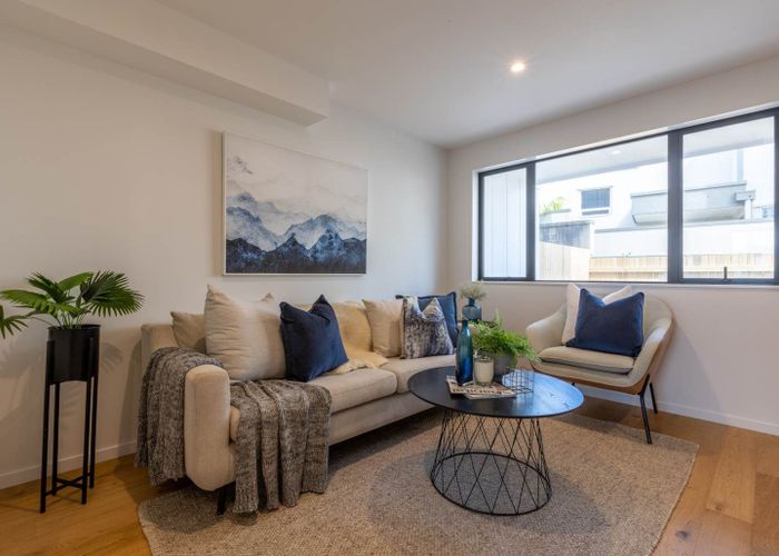  at 4/32 Karori Crescent, Orakei, Auckland City, Auckland