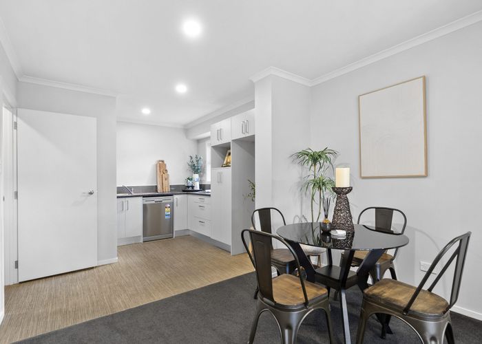 at 2/52 Cook Street, Hamilton East, Hamilton, Waikato