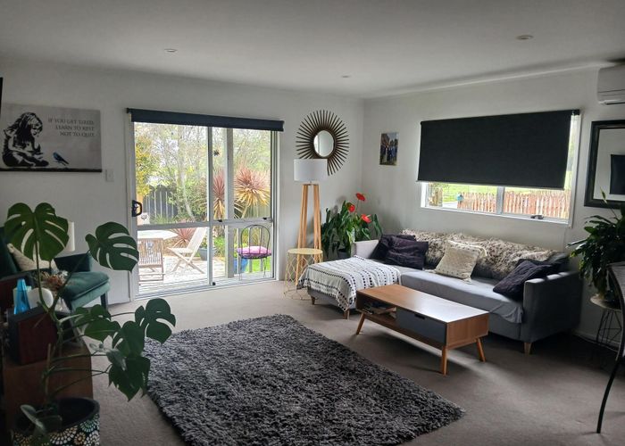  at 3 Buisson Glade, West Harbour, Auckland