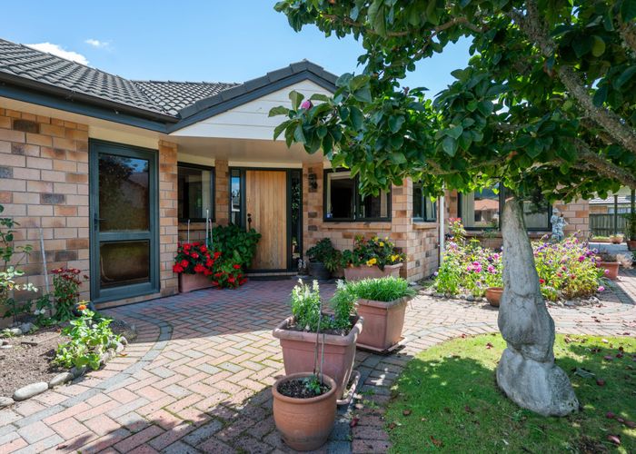  at 8 Courtenay Place, Owhata, Rotorua