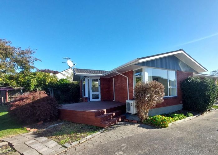  at 9 Camberwell Place, Avonhead, Christchurch City, Canterbury