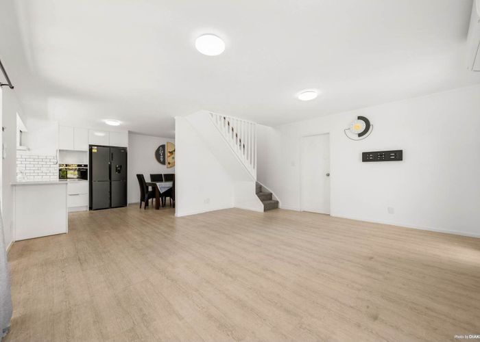  at 2/16 Moxham Grove, Massey, Waitakere City, Auckland