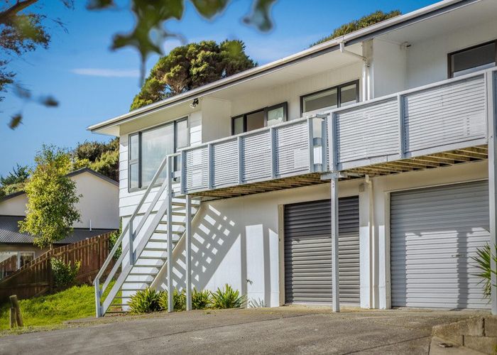  at 49a Albatross Close, Whitby, Porirua, Wellington