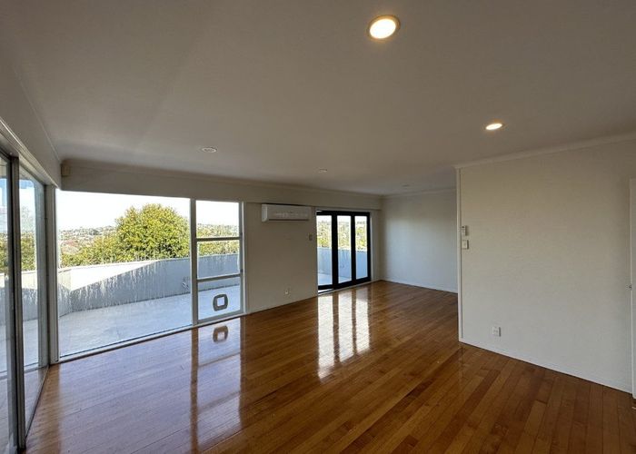  at 158 Carlisle Road, Northcross, North Shore City, Auckland