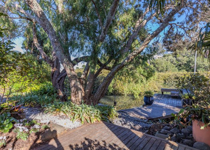  at 2/15 Omana Road, Milford, Auckland
