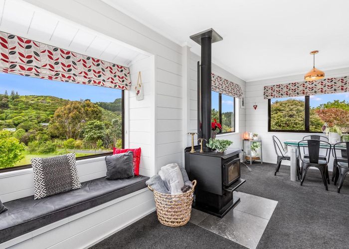  at 76 Gordon Road, Plimmerton, Porirua