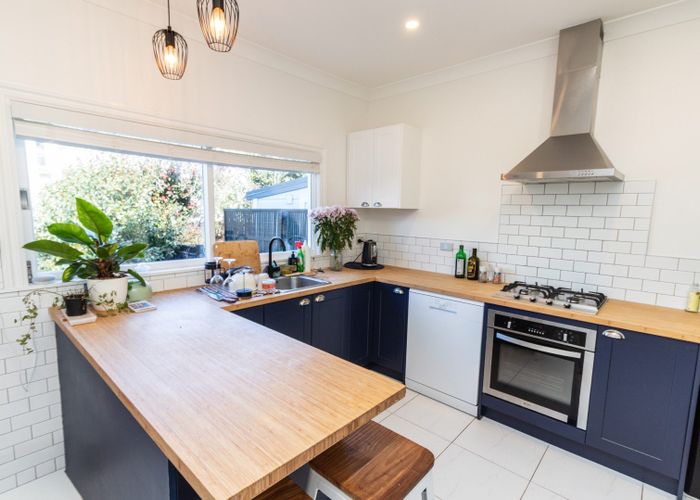  at 10/B (downstairs) Burnell Avenue, Thorndon, Wellington, Wellington