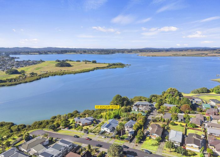  at 37 Estuary Road, Weymouth, Auckland