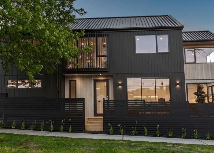 at 32A Lyons Avenue, Murrays Bay, Auckland