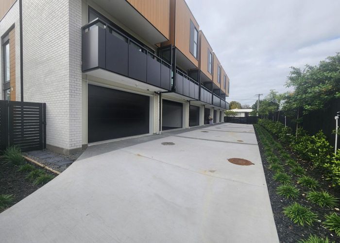  at 2 Bolina Cres, Pakuranga, Manukau City, Auckland