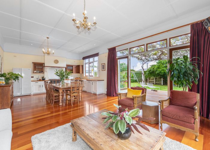  at 47 Pine Street, Mount Eden, Auckland