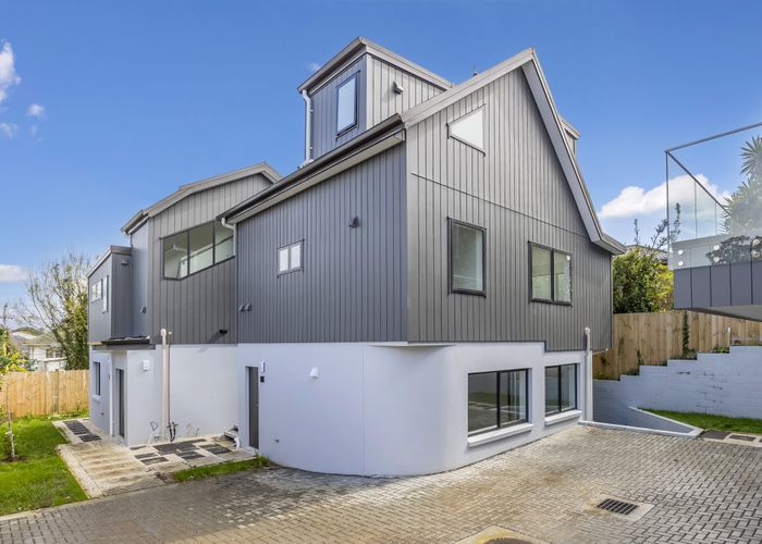  at 5-6/26 Huapai Street, One Tree Hill, Auckland City, Auckland