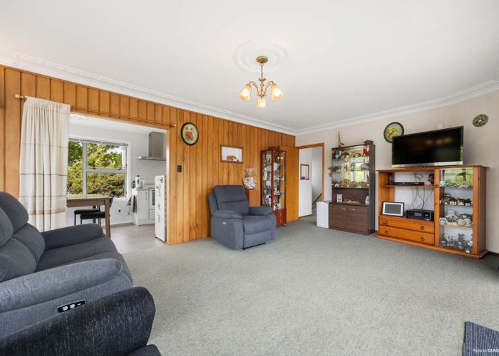  at 20 Lawrence Crescent, Hill Park, Manukau City, Auckland