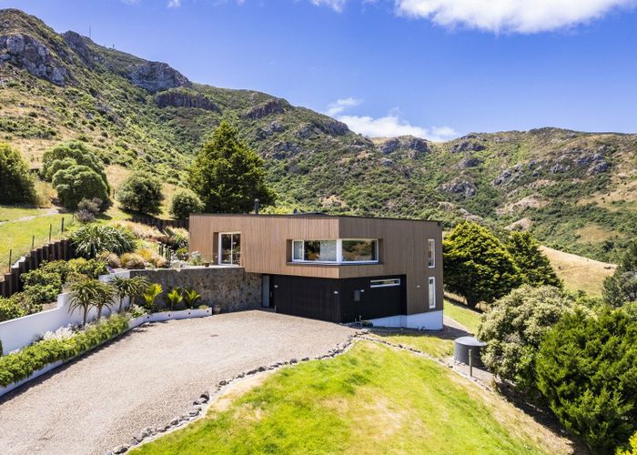  at 2 Hyllton Heights, Lyttelton, Banks Peninsula, Canterbury