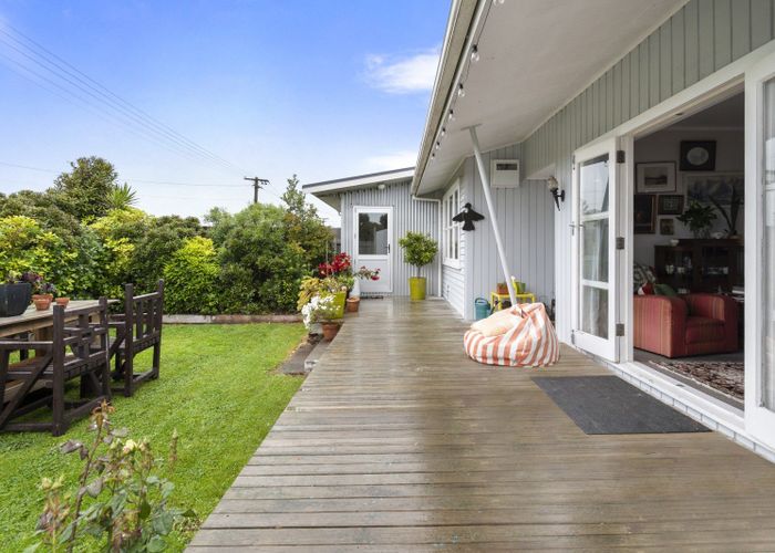  at 42 Edinburgh Terrace, Foxton Beach, Foxton