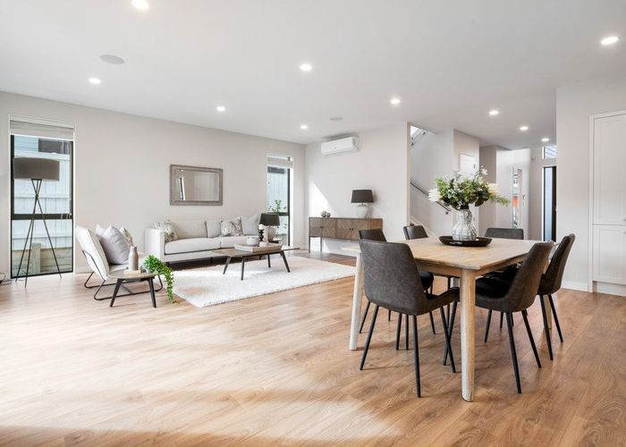  at 8 Thomas Rielly Avenue, Hobsonville, Waitakere City, Auckland
