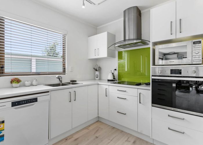  at 2/34 Atkin Avenue, Mission Bay, Auckland