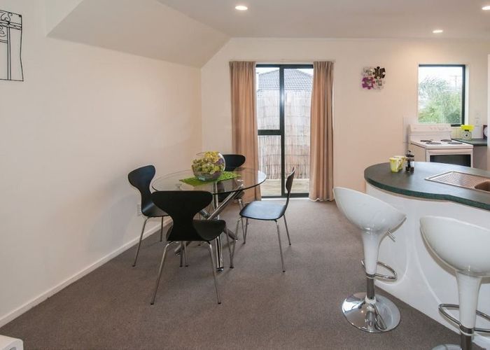  at 799B Beach Road, Browns Bay, North Shore City, Auckland