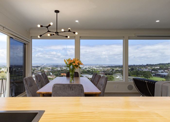  at 19 Market Road, Remuera, Auckland