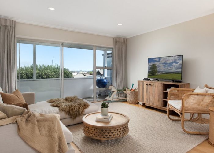  at 24 Tay Street, Mount Maunganui, Mount Maunganui