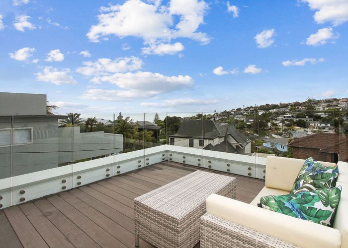  at 4A Korotaha Terrace, Rothesay Bay, Auckland
