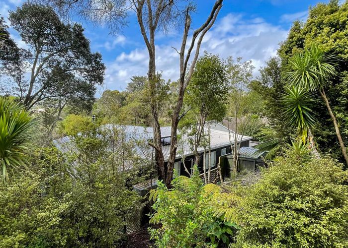  at 87d Kaurilands Rd, Titirangi, Waitakere City, Auckland