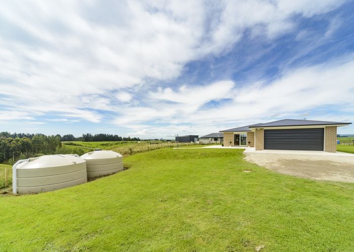  at 25 Highland View Drive, Tokomaru