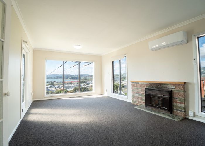  at 35 Waiho Terrace, Elsdon, Porirua