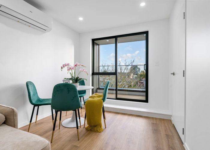  at 2 Hyde Street, Manurewa East, Manukau City, Auckland