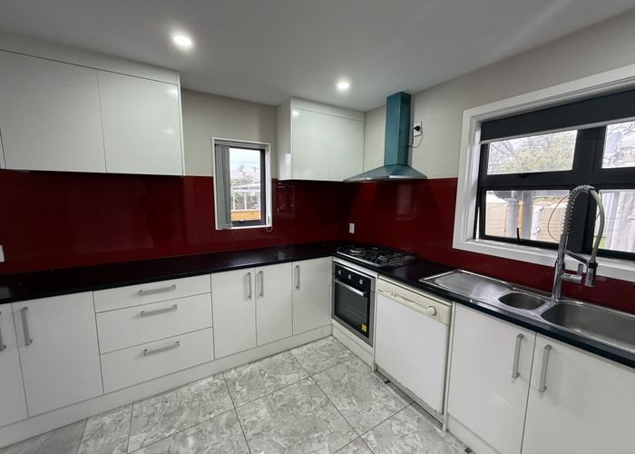  at 14B Laureston Avenue, Papatoetoe, Manukau City, Auckland