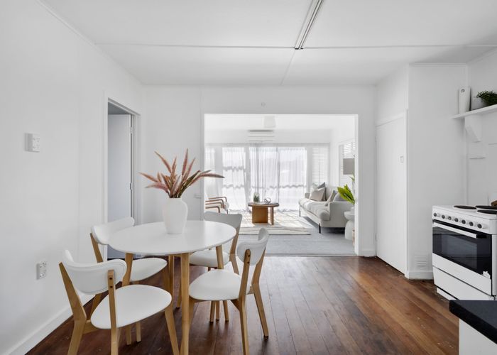  at 15 Alberta Road, Glen Avon, New Plymouth, Taranaki