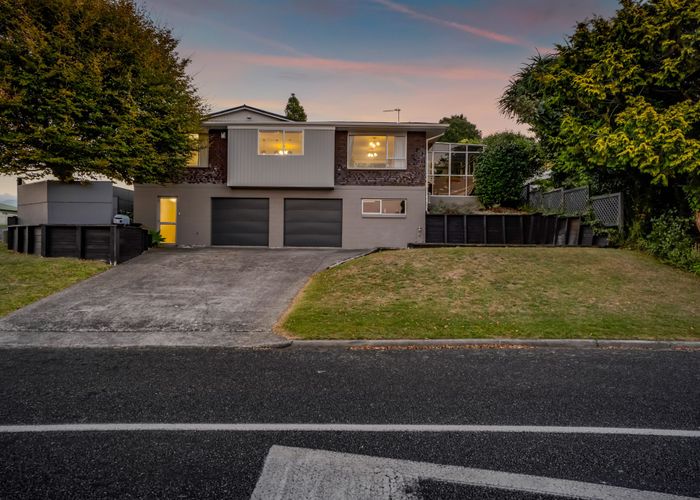  at 1 Cabot Place, Frankleigh Park, New Plymouth, Taranaki