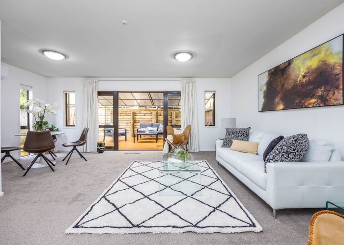  at 15/92 Bush Road, Albany, Auckland