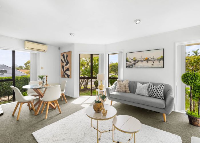  at 3 Currell Way, Somerville, Manukau City, Auckland