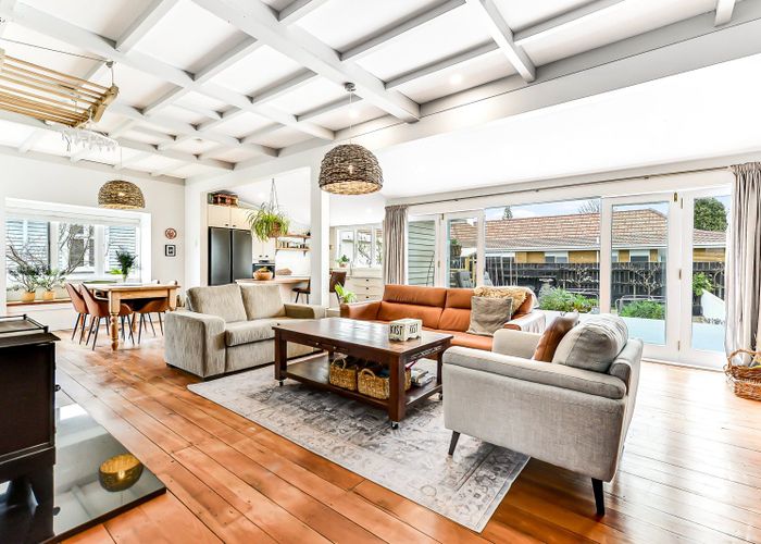  at 46 Naylor Street, Hamilton East, Hamilton