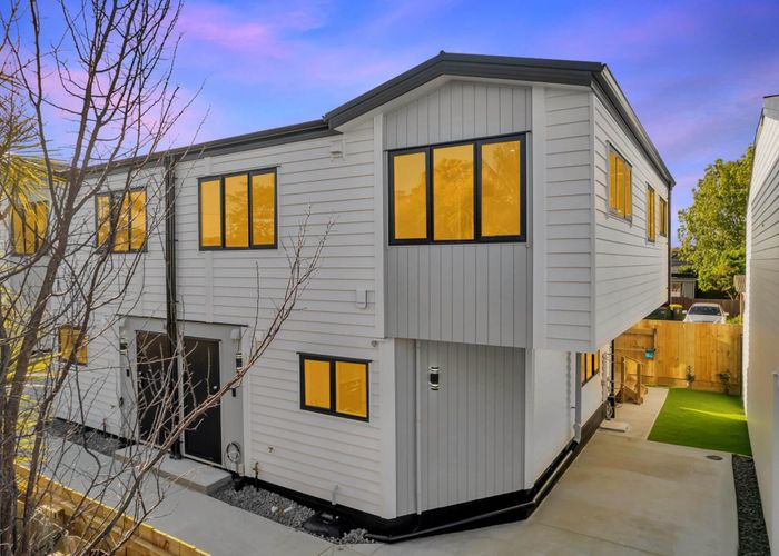  at 15D Mckean Avenue, Manurewa, Manukau City, Auckland