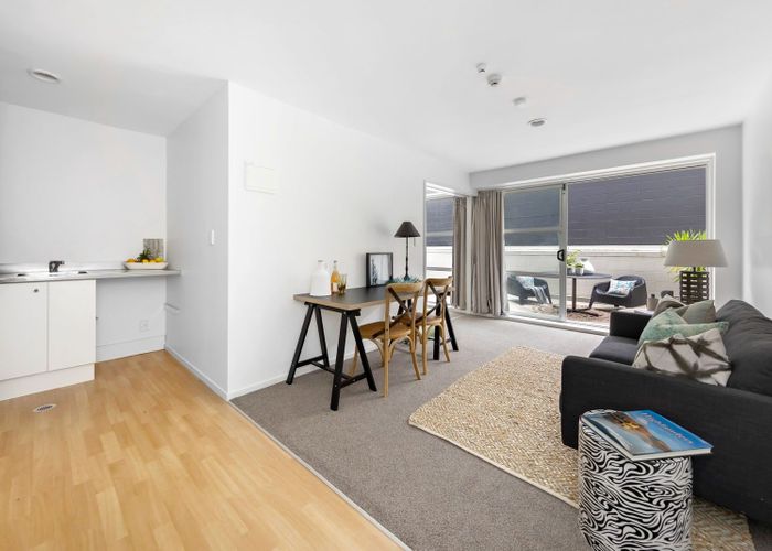  at 8 Clayton Street, Newmarket, Auckland City, Auckland