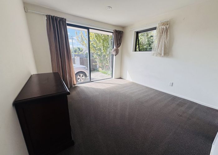  at 17 Nortons Road, Avonhead, Christchurch City, Canterbury