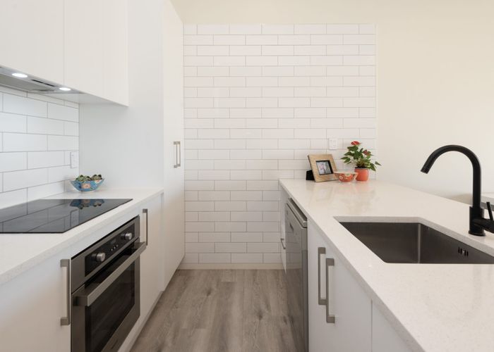  at 23M Hendry Avenue, Hillsborough, Auckland
