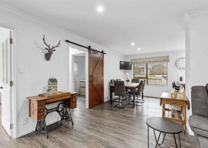  at 32 Haast Place, Awapuni, Palmerston North
